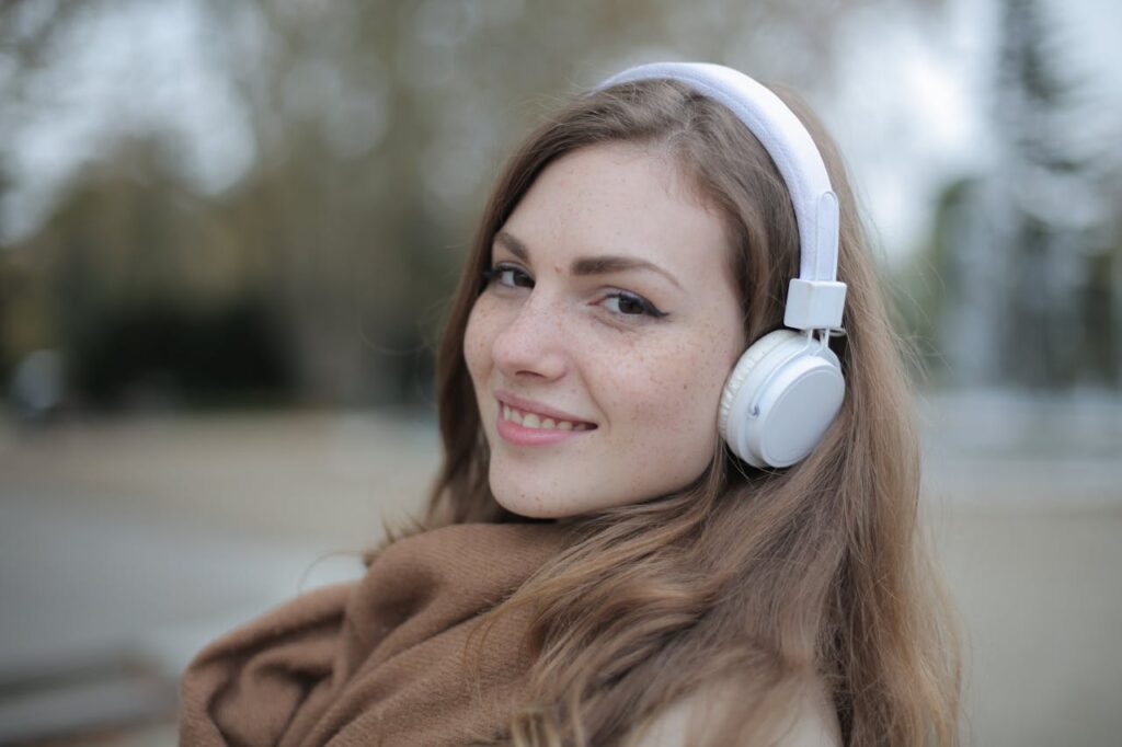 Noise_cancelling_over_ear_headphones